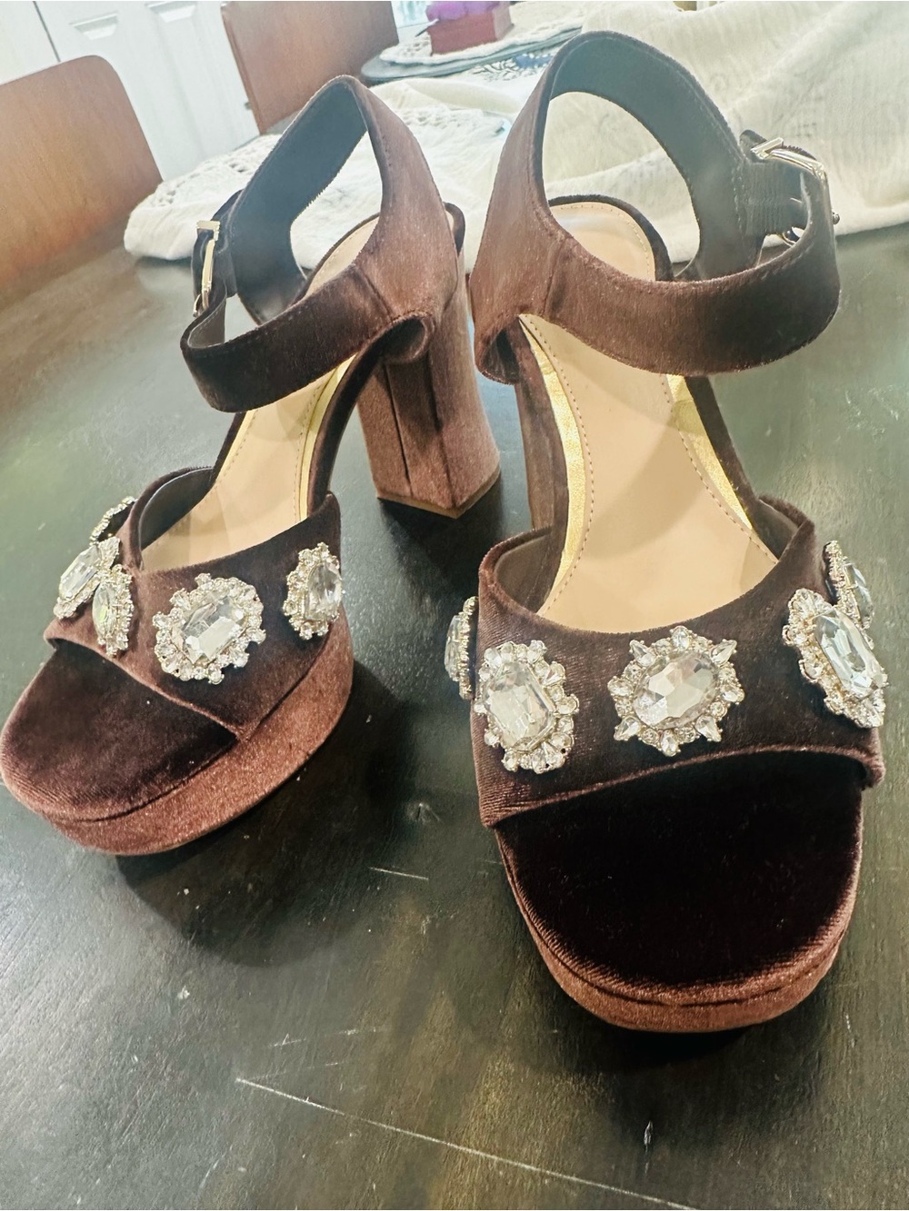 Copper Key Velvet Brown Platform Heels new w/o box Size 8.5
